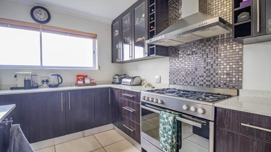 4 Bedroom Property for Sale in Sunset Estate Western Cape